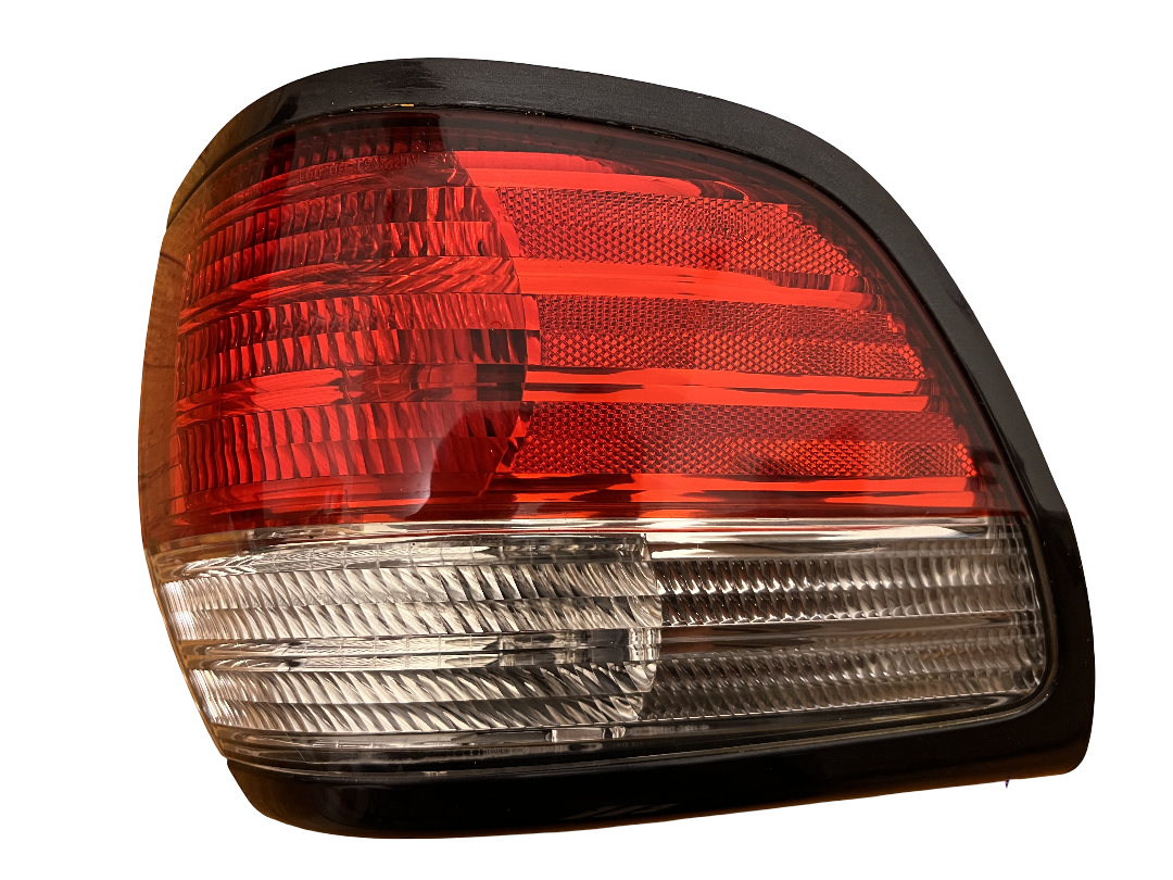 2003 to 2006 Subaru Baja Left Driver LH Side Tail Light OEM T1200 DW