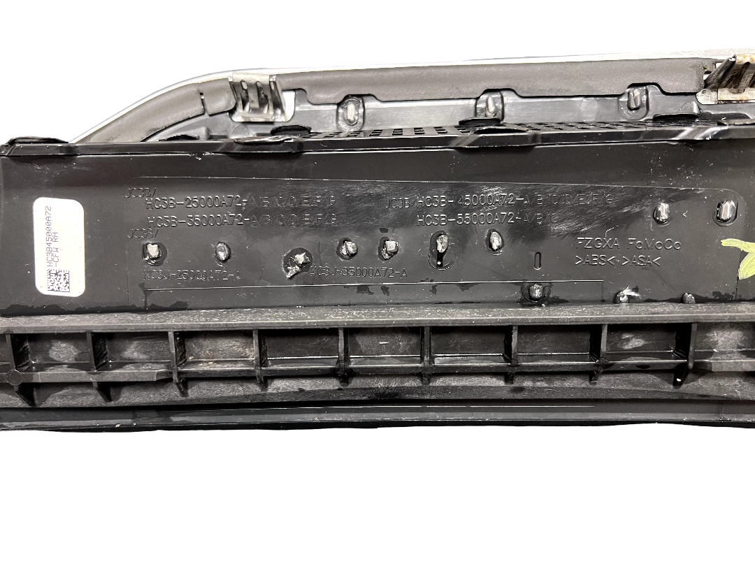 17-22 Ford F450 Super Duty Lariat Passenger Side Fender Vent Emblem Badge OEM