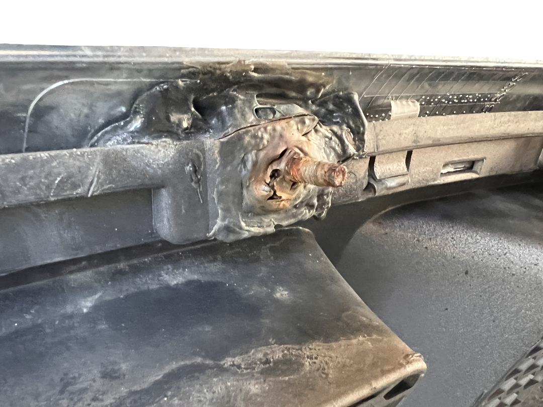 2004-2008  Ford F150 King Ranch Grille OEM