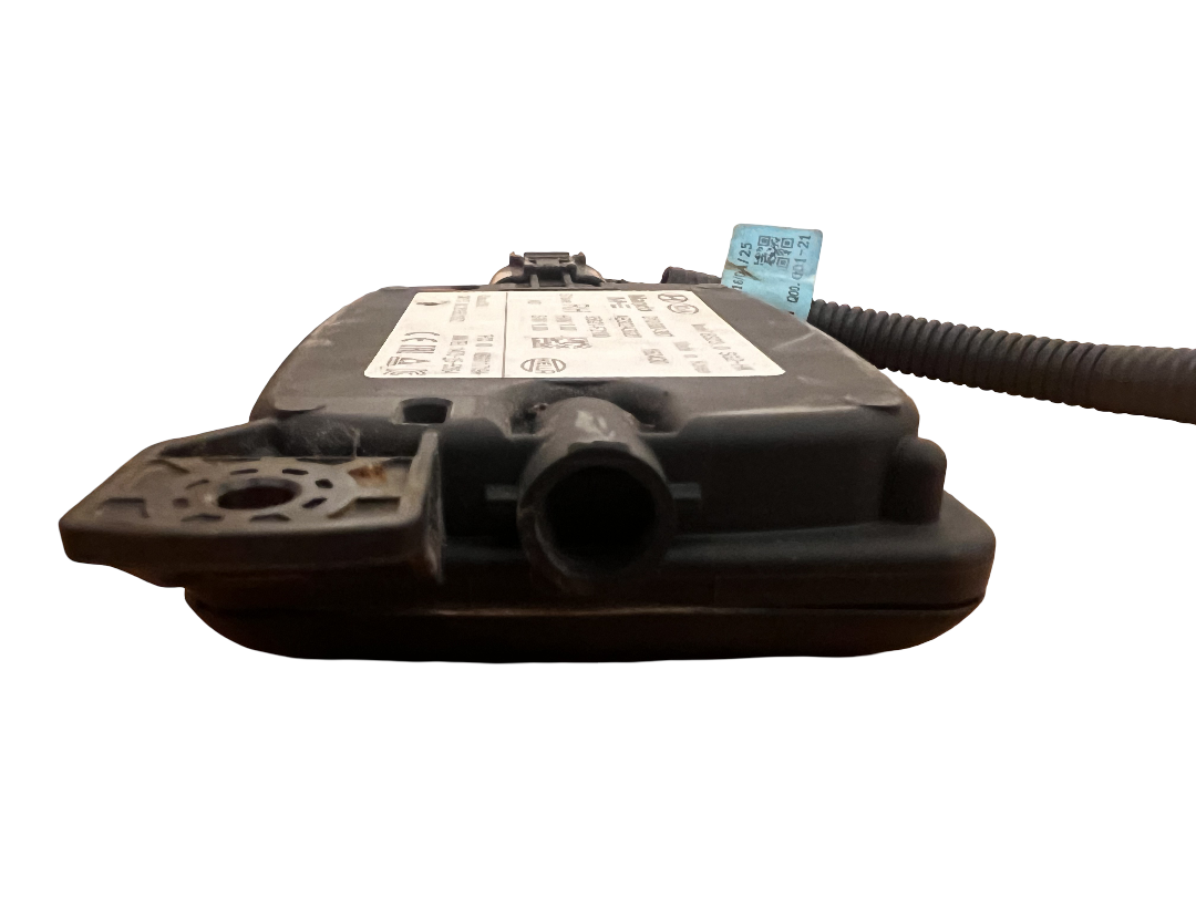 2017 2018 HYUNDAI ELANTRA RIGHT REAR BLIND SPOT RADAR MODULE 95821-F2100 OEM