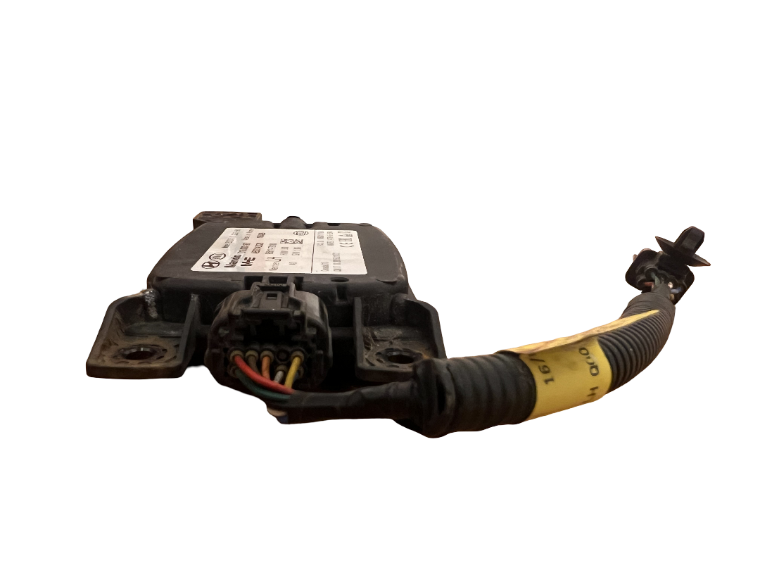 2017-2018 Hyundai Elantra LEFT Driver OEM Blind Spot Radar Monitor Sensor Module